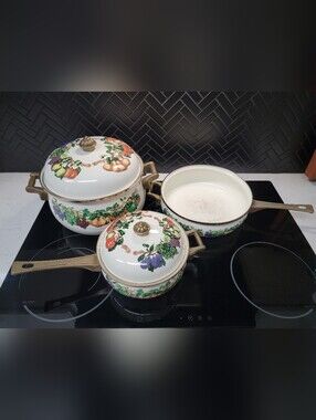 Vintage Tabletops Unlimited "Kensington Garden" Enamelware Set- 4 Pc w/paperwork
